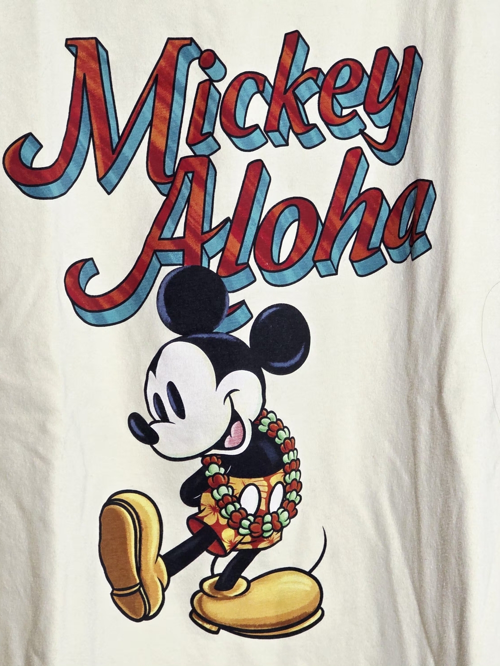 Disney Uniqlo Mickey Aloha T-Shirt Pale Yellow Hawaiian Theme Size XXL Large - Picture 2 of 4